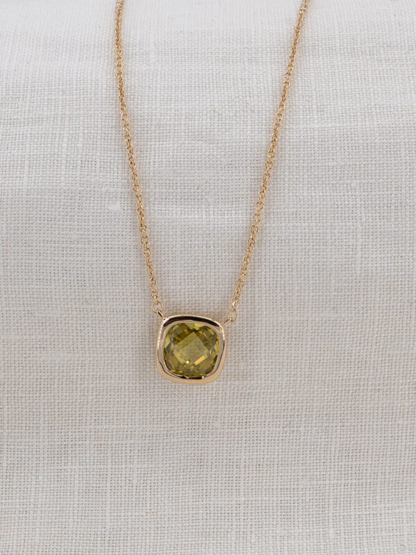 Collier-Hassna-Olive-2